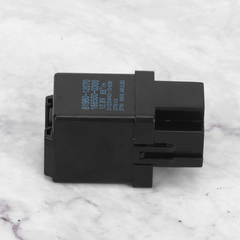 81980-12070 Flasher Turn Signal Hazard Relay 3-Pin For Toyota RAV4 Sienna Lexus