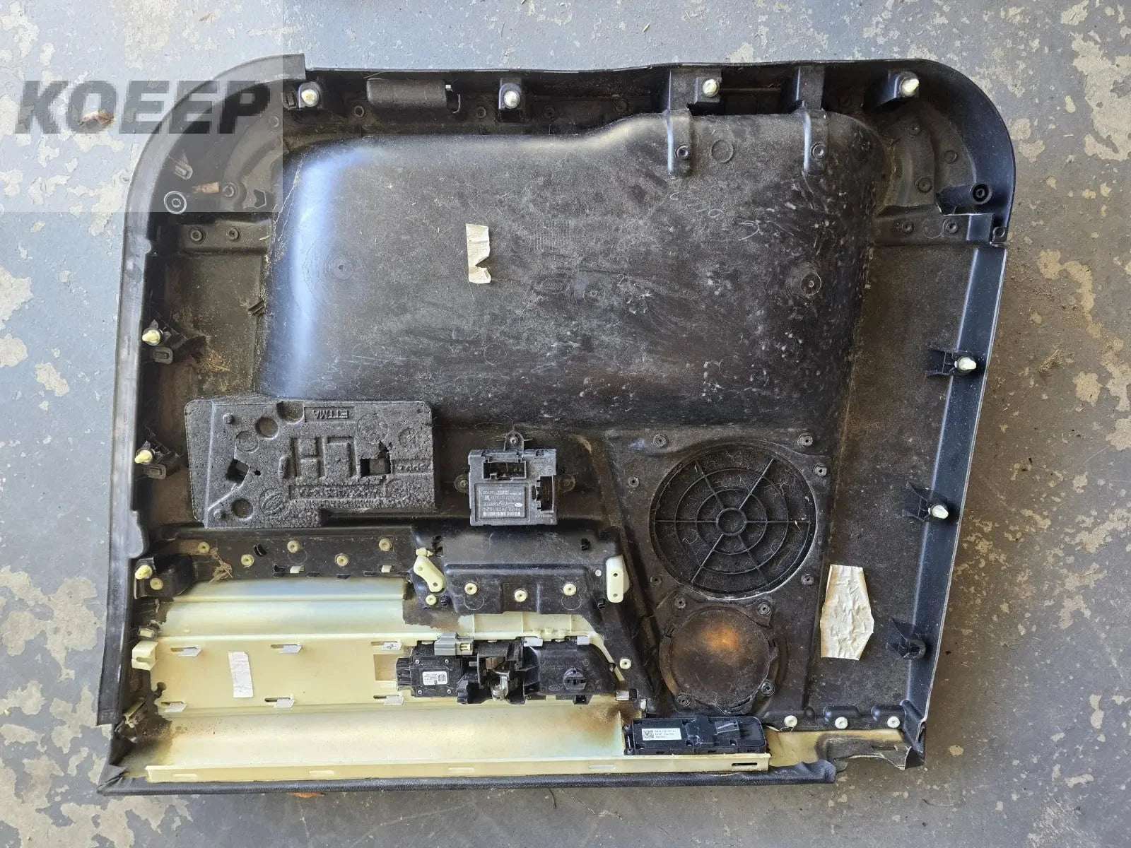 10-13 Land Rover LR4 Driver and passenger front & Left Interior door panel LAND ROVER [8]