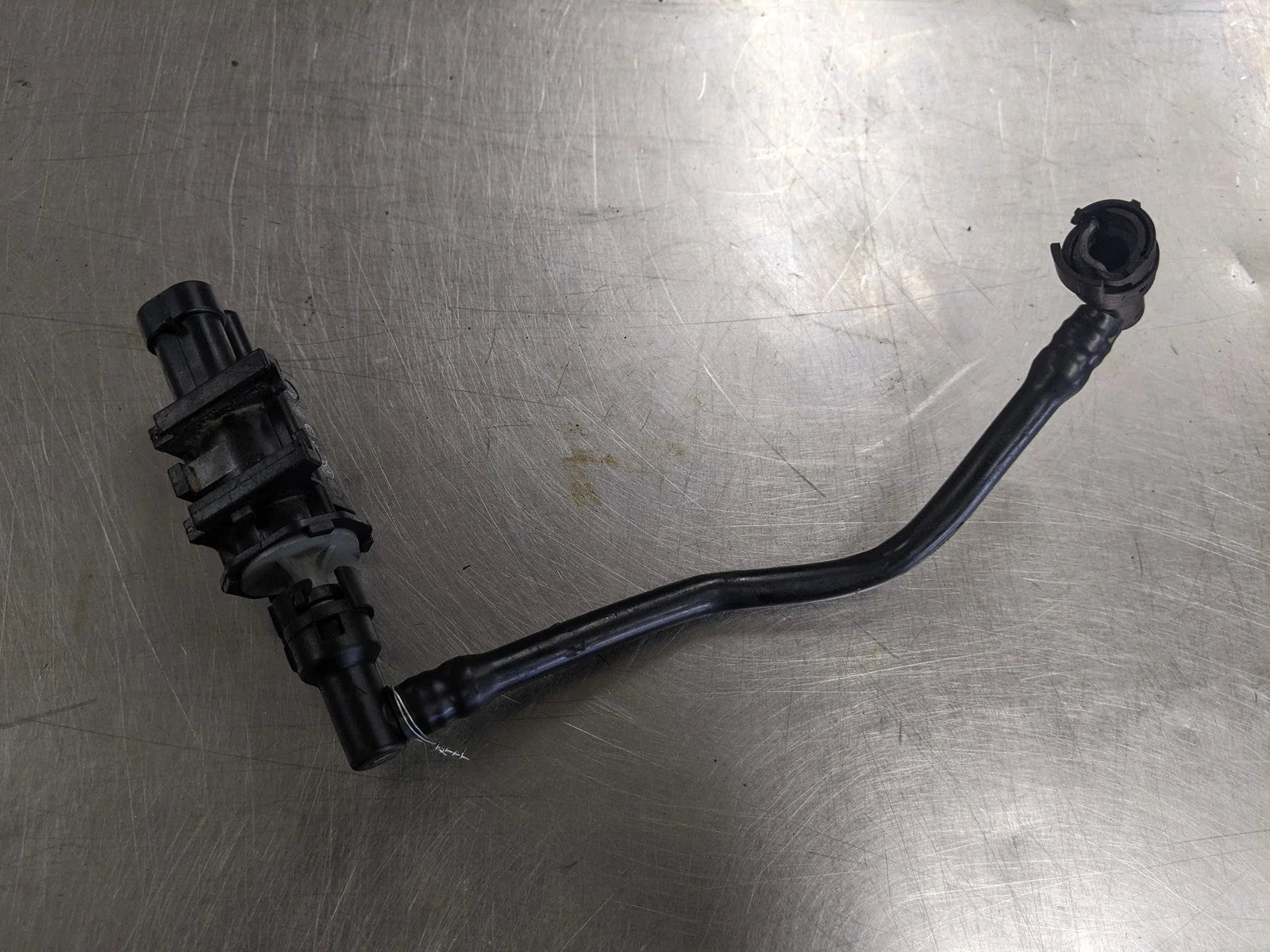 EVAP Purge Valve For 07-08 GMC Yukon Denali 6.2 12597341 GMC [2]