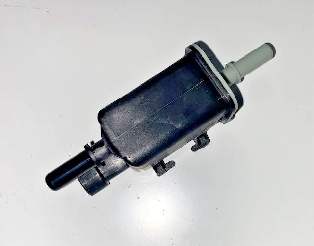 OEM GM EMISSION SYSTEM VAPOR CANISTER PURGE SOLENOID, P/N 12597567 GM [3]