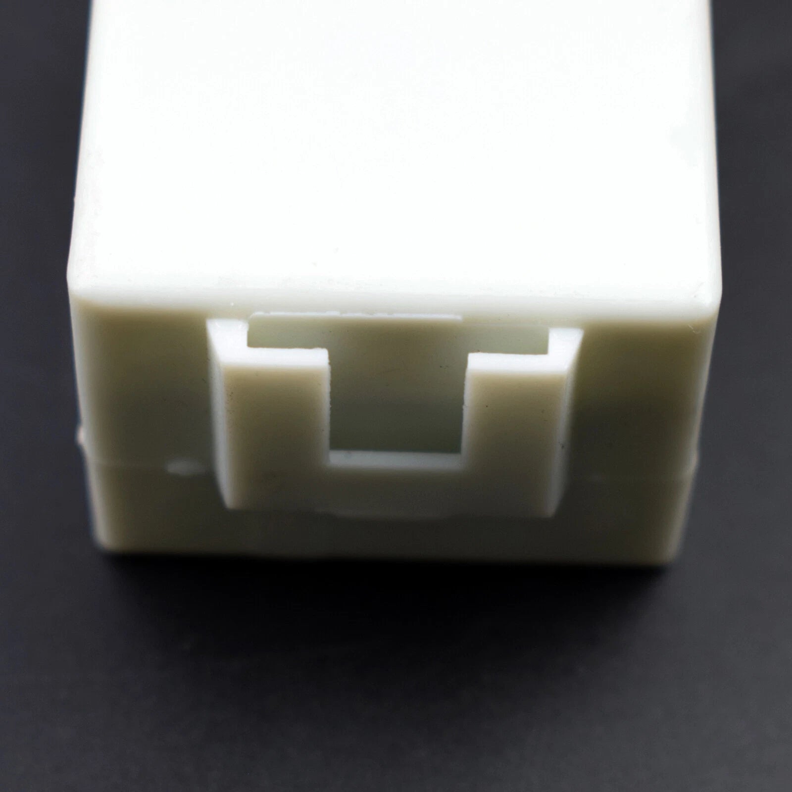 Automotive Flasher Relay for 2003-2005 Mazda 6 2004-06 MPV GJ6A66830 3211224320 6B93BC-57