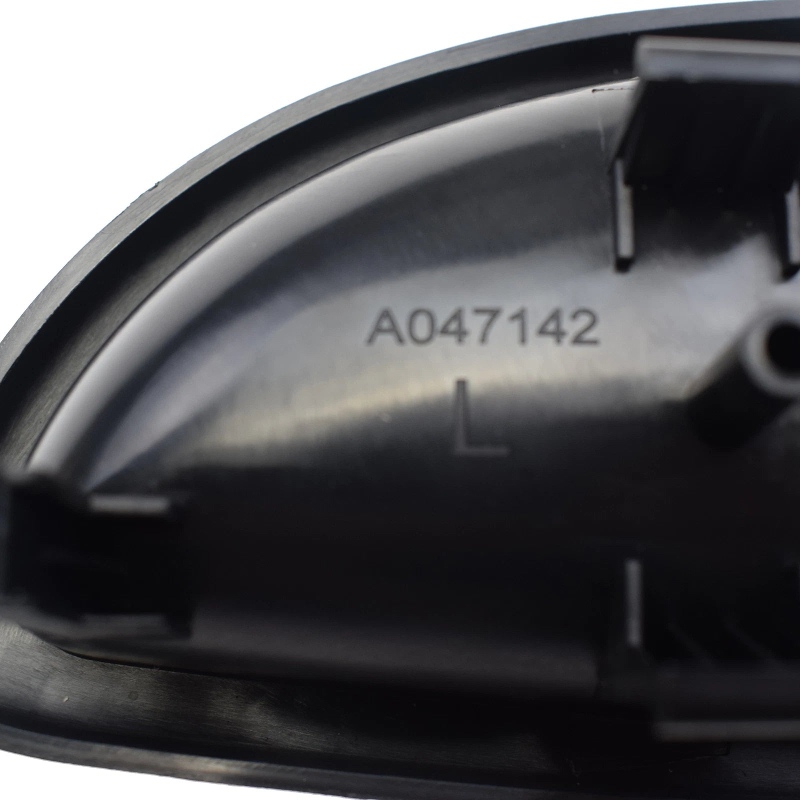 Inside Door Handle Bezel Front Left LH For Chevy Uplander Terraza Relay 15844059 6B93BC-57