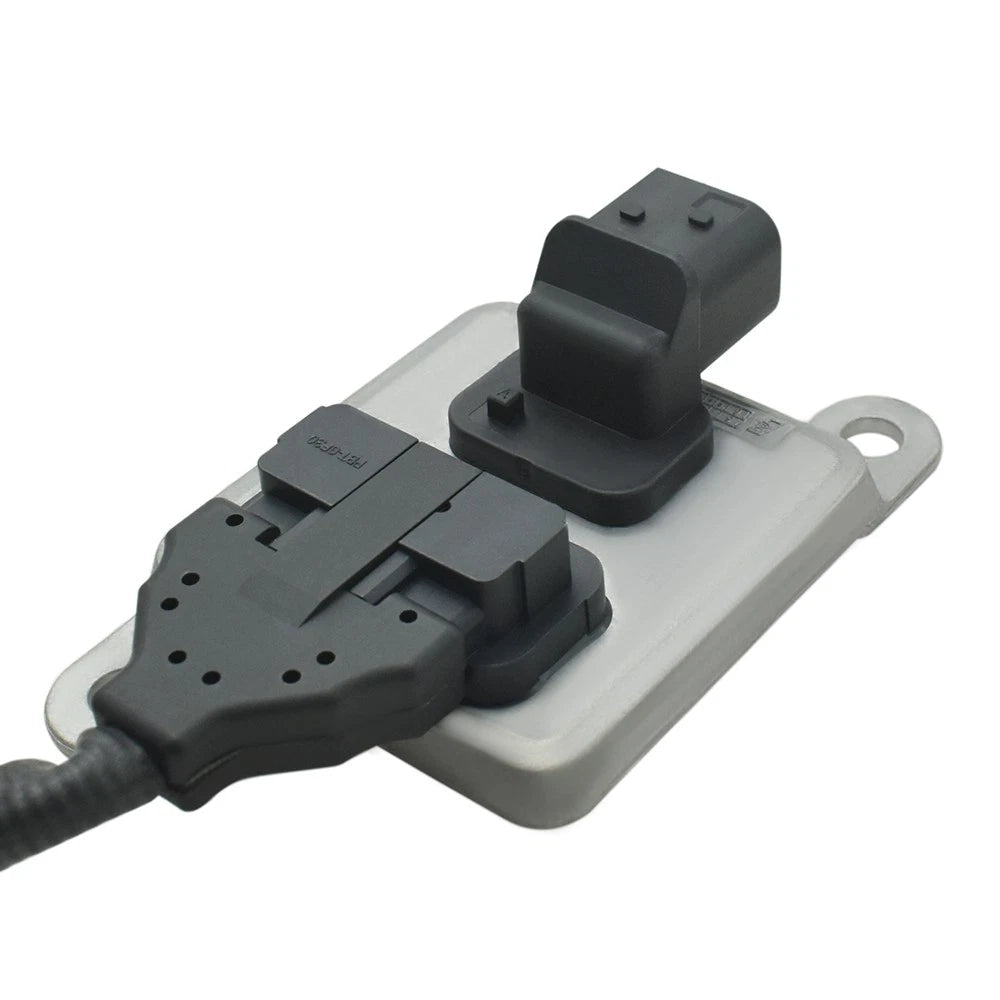 Detroit Diesel DDE NOX Sensor 5WK96656B A0091530628 For Mercedes Benz 6B93BC-57