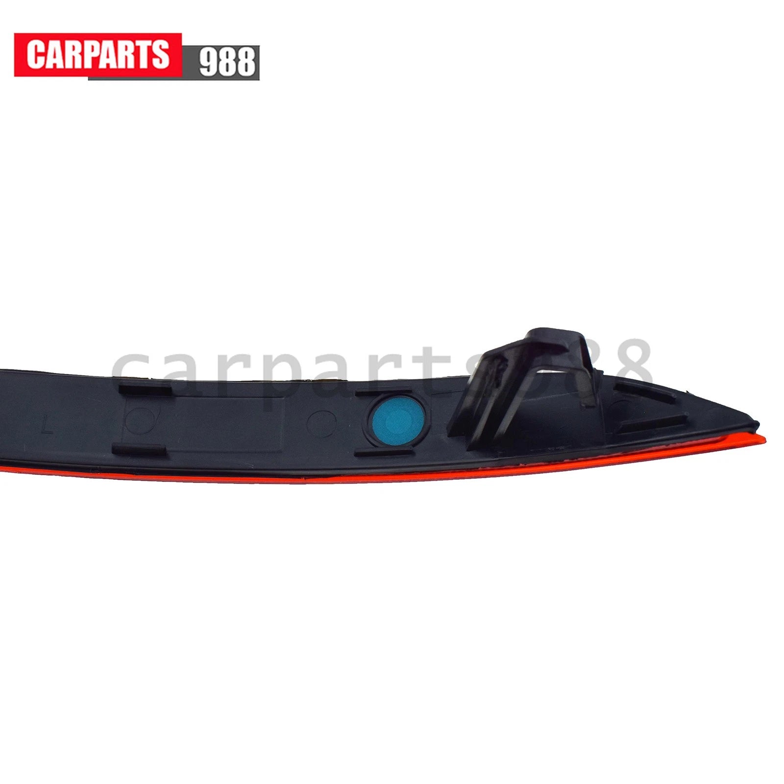 Left Side Rear Bumper Reflector For Volvo XC60 2018 2019 2020 2021-2024 31656677 6B93BC-57