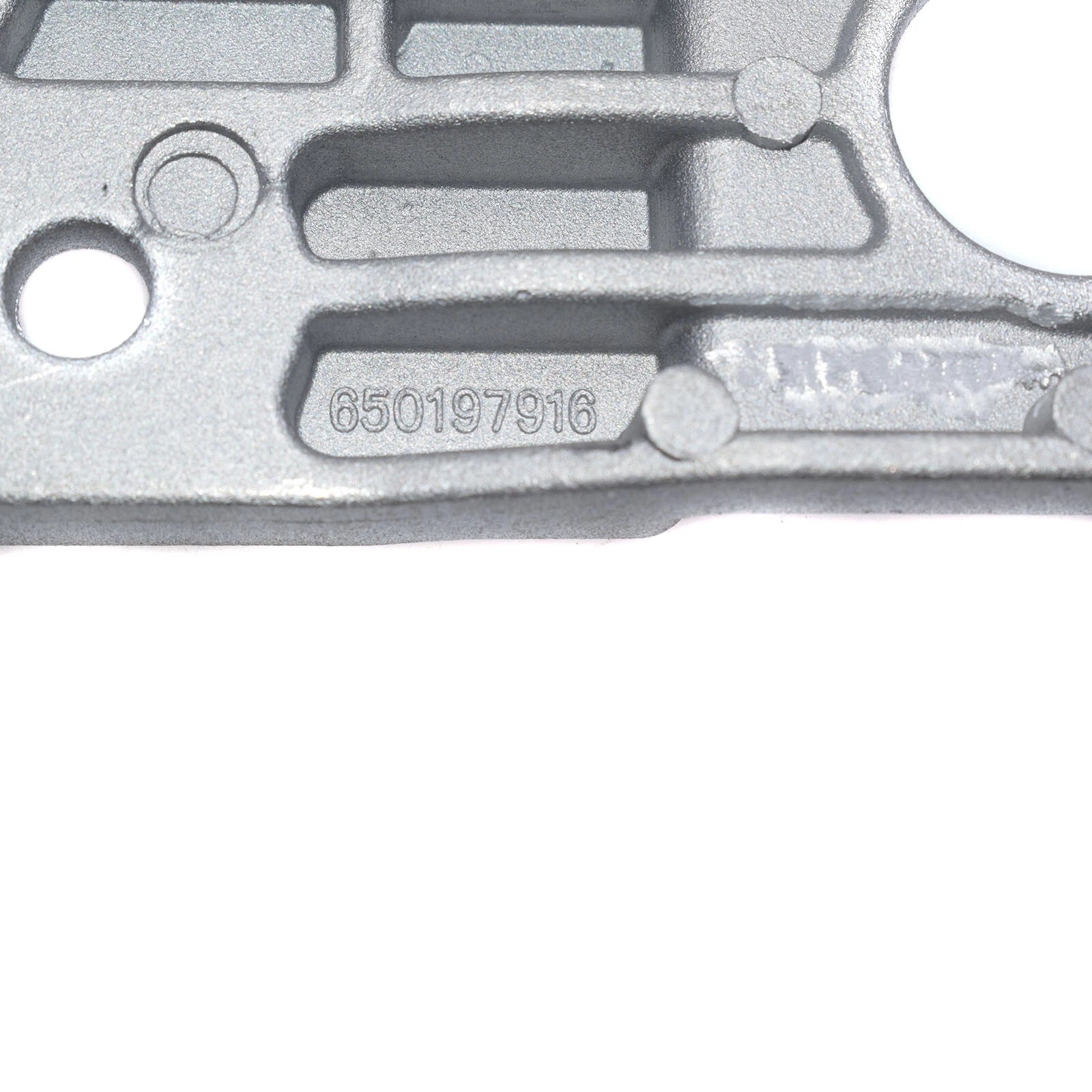 Lower Radiator Mounting Bracket For 11-18 Cruze Cascada Verano 13337826,13300486 6B93BC-57