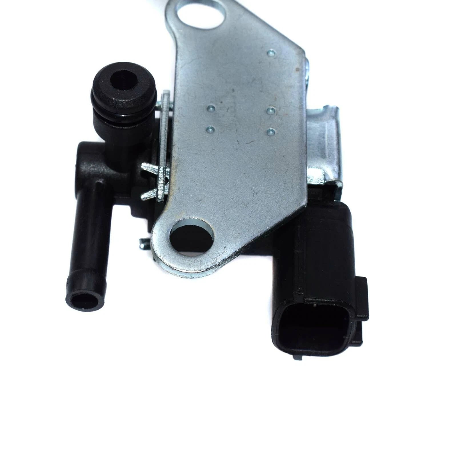 14930-EN200 Vapor Canister Purge Solenoid For Nissan Versa 2007-12 K5T46695 6B93BC-57