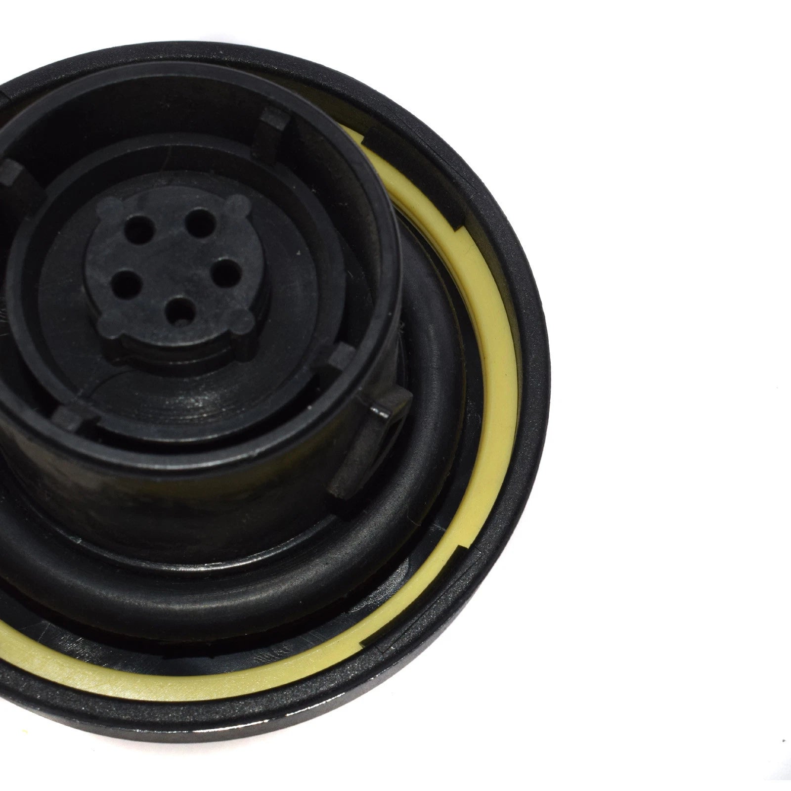Gas Fuel Cap 172515M000 For Chrysler Dodge Ford Nissan Subaru Jeep Mercedes 6B93BC-57