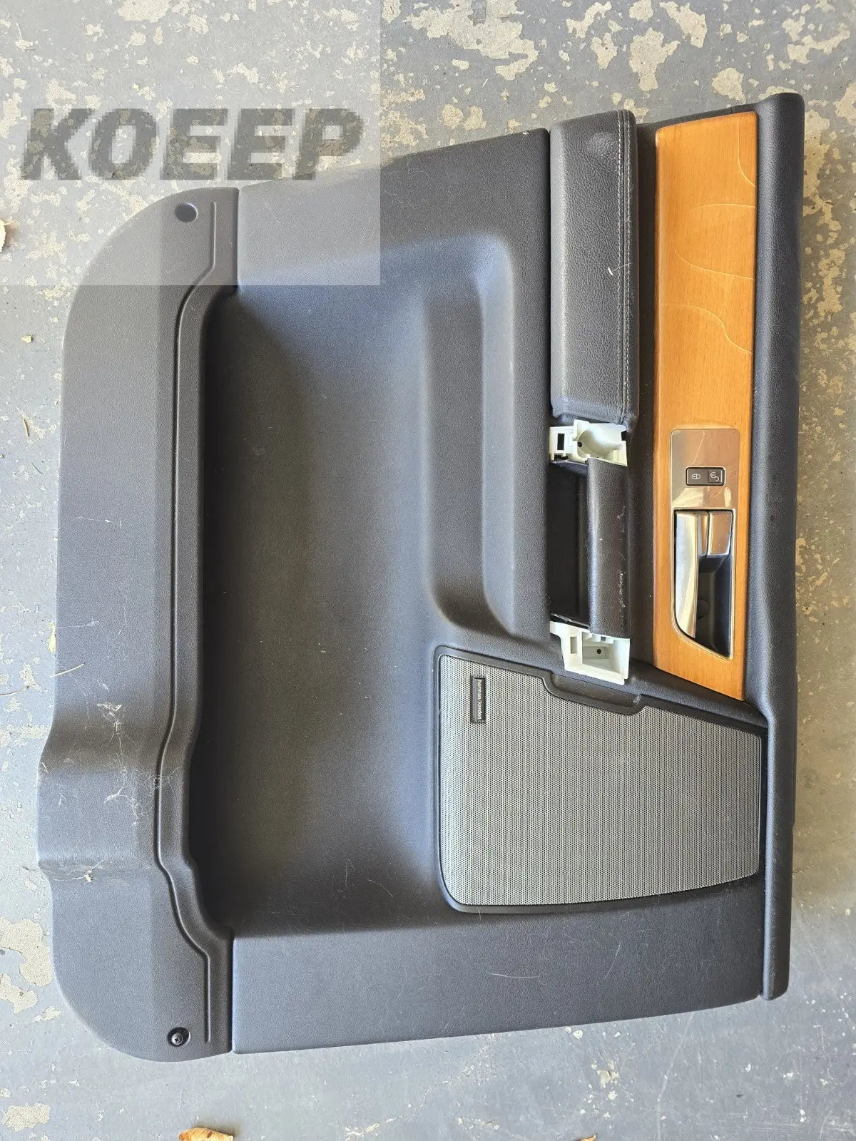 10-13 Land Rover LR4 Driver and passenger front & Left Interior door panel LAND ROVER