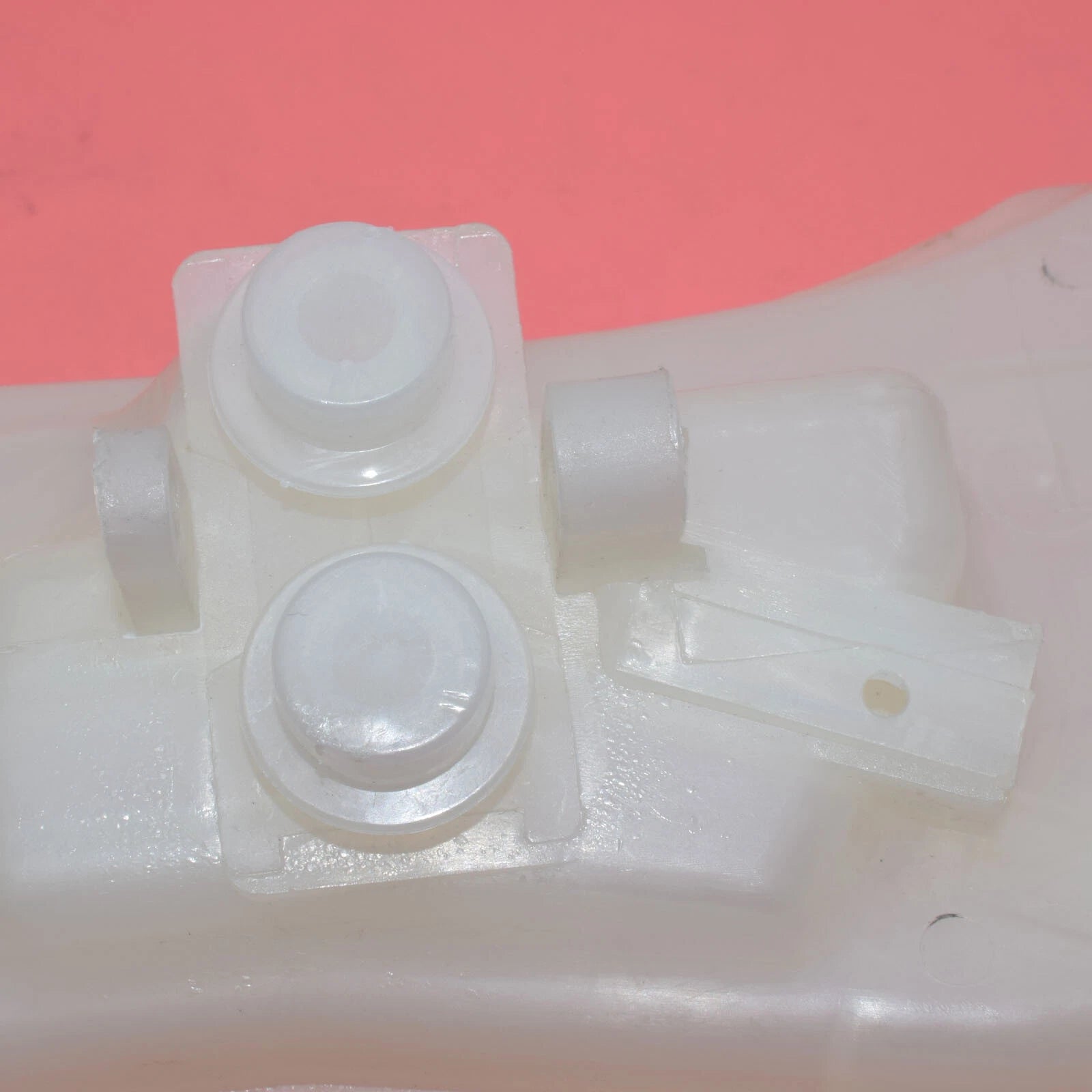 Brake Master Cylinder Reservoir for VW Passat Audi A4 A6 Quattro S4 8E0611301G 6B93BC-57