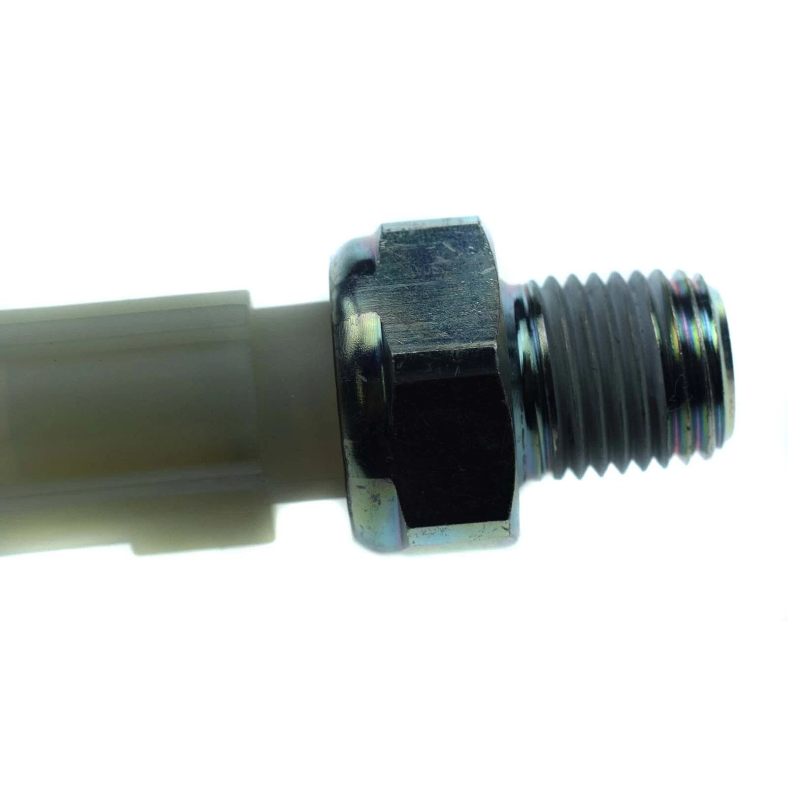Engine Oil Cooler Pressure Sending Unit Switch For Ford F150 /250 /350 GC3Z9278B 6B93BC-57
