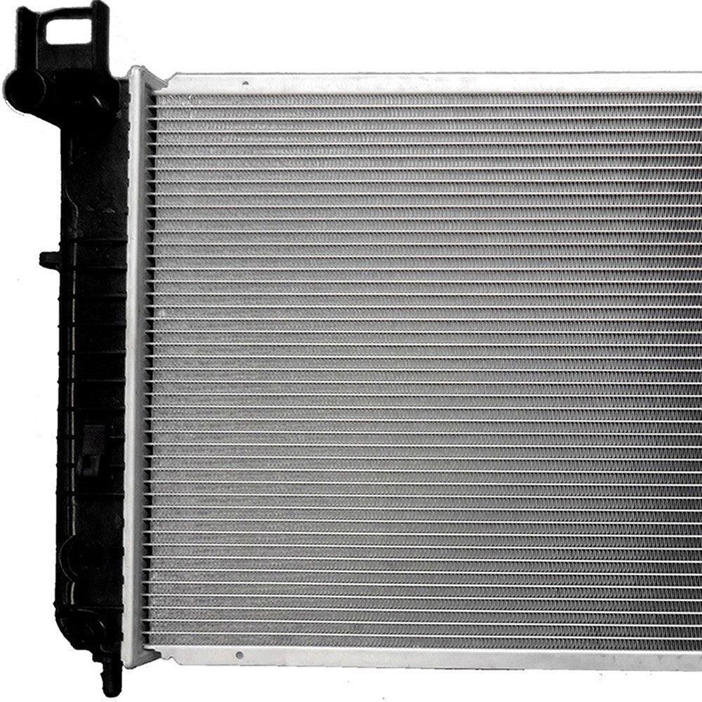 Aluminum Radiator & Condenser Cooling Kit For 2002-2006 Chevrolet Avalanche 1500 6B93BC-57