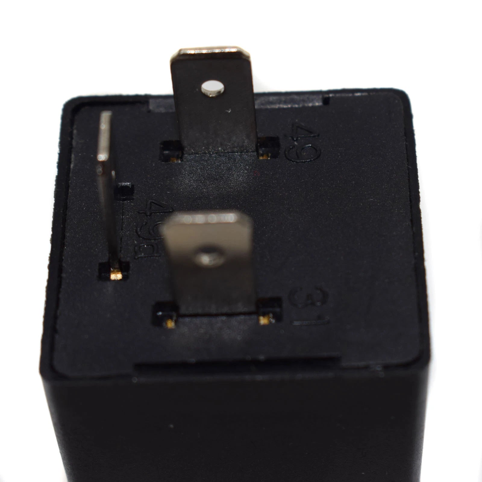 2PCS 3 Pins Turn Signal Flasher Light Relay For VW Audi 111953227D 61311366727 6B93BC-57