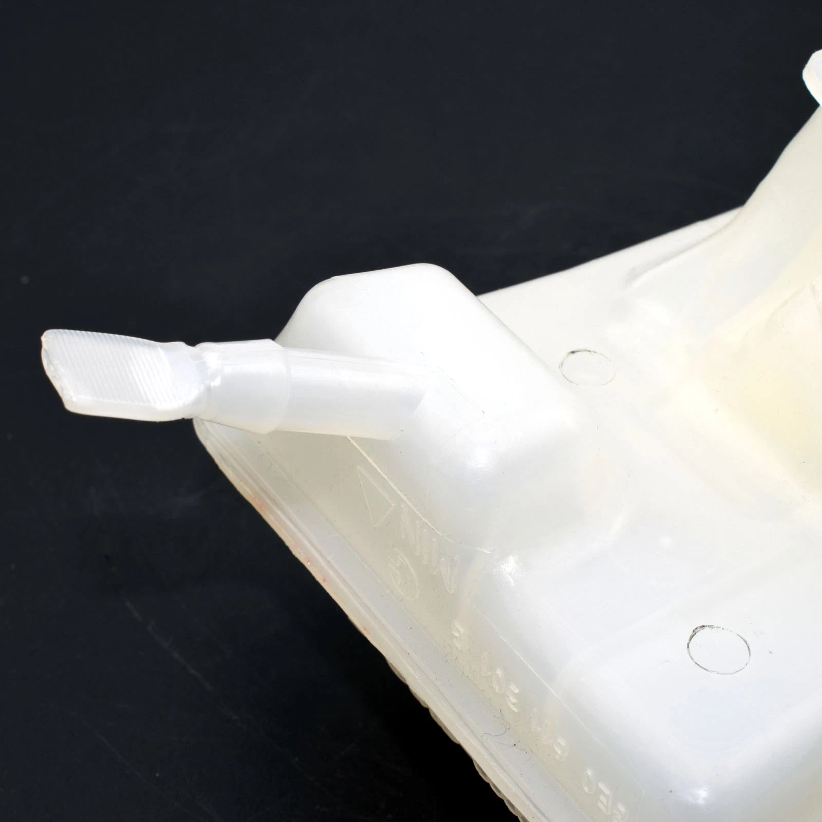 Brake Master Cylinder Reservoir for VW Passat Audi A4 A6 Quattro S4 8E0611301G 6B93BC-57
