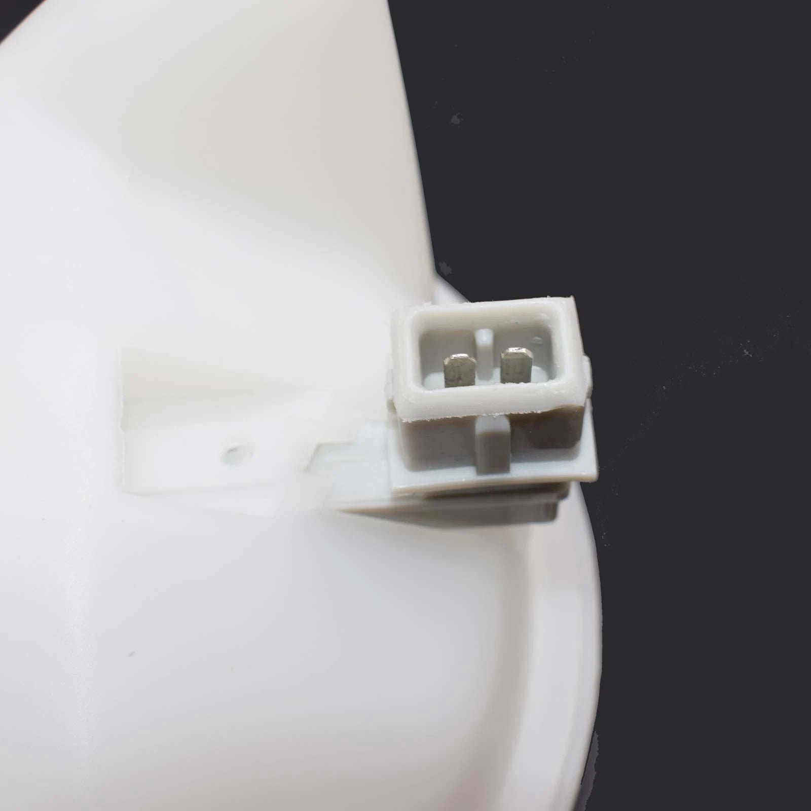 Brake Fluid Master Cylinder Reservoir Tank For VW Passat A4 A6 90 100 8E0611301 6B93BC-57