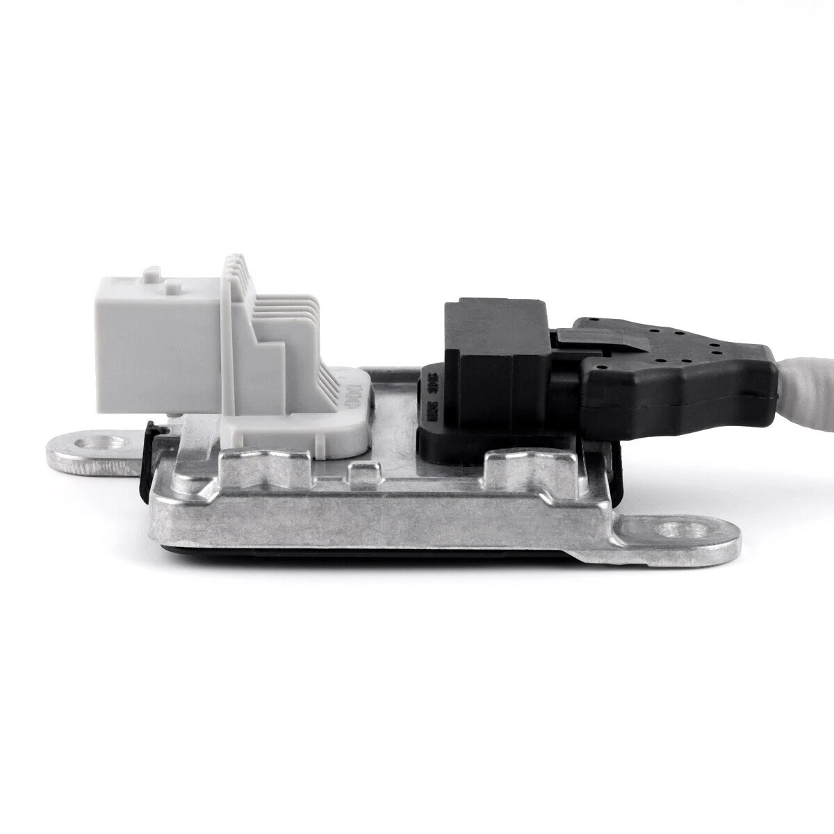 Outlet Nox Sensor A0101532328 For Benz Detroit Diesel DD13 DD15 DD16 5WK97339A 6B93BC-57
