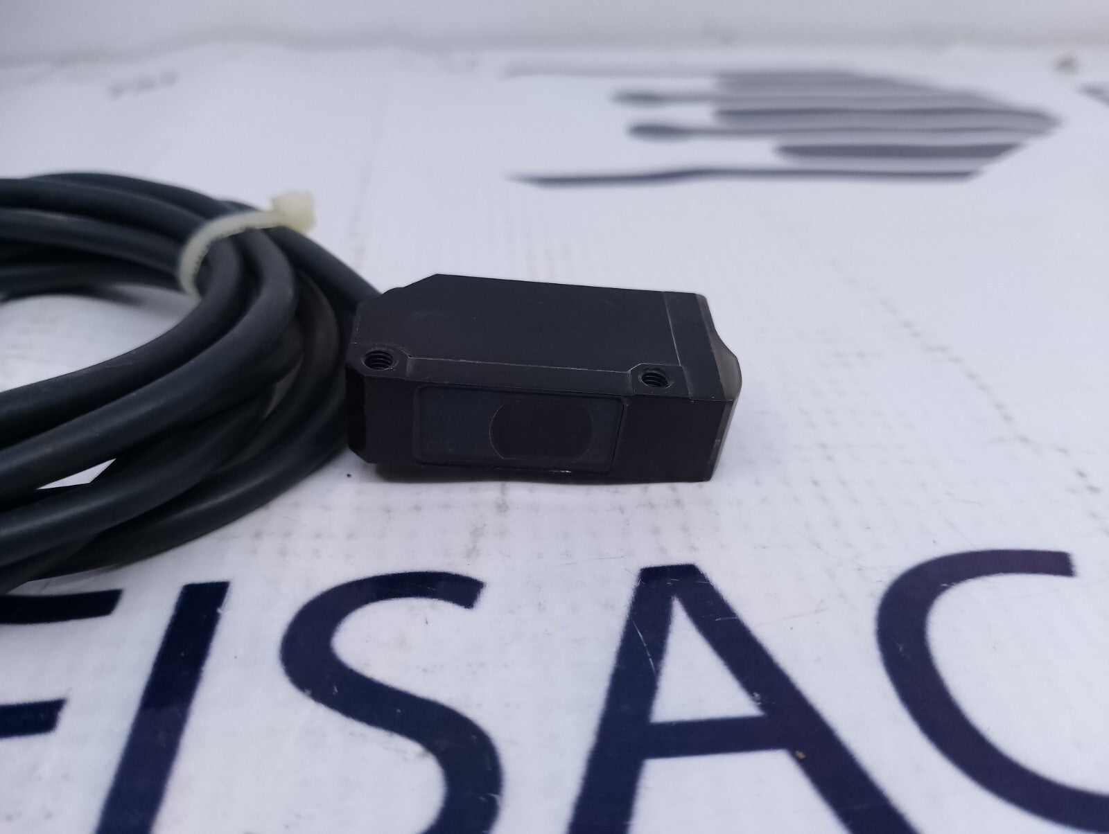 1PC OMRON E3V3-T81-L 90-DAY WARRANTY OMRON
