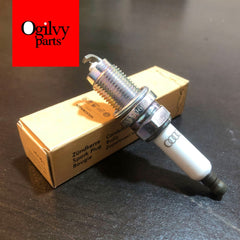 4PC  Spark plug 3586 PZFR6J-11, 101905600A For VW GOLF AUDI A8 4D8 4E NGK