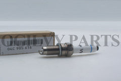 3pcs Spark Plugs 04C905616 Fits SKODA SEAT Citigo Fabia III Estate St Mii Bosch 6B93BC-57