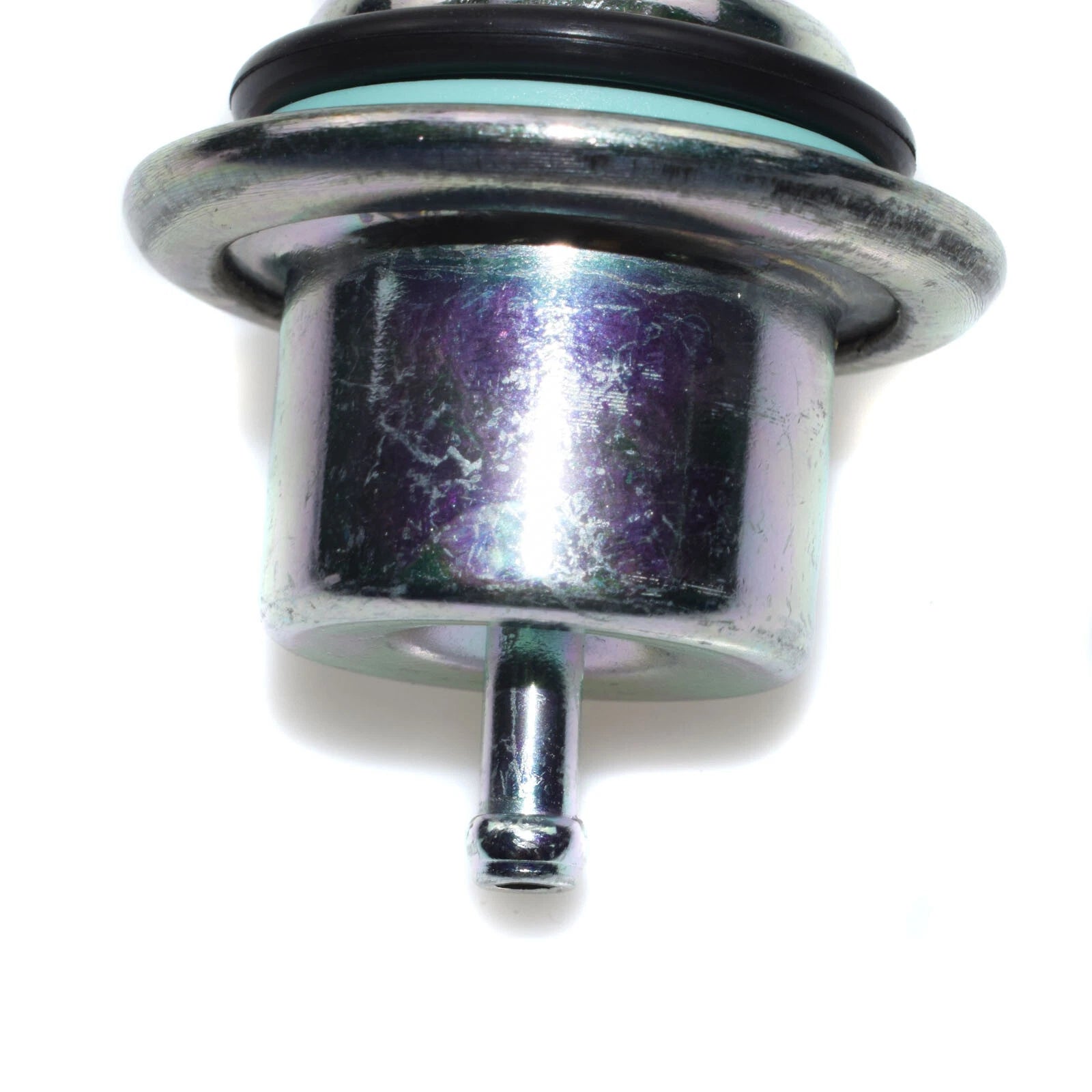 Fuel Injection Pressure Regulator For 2002-2005 GMC Yukon Chevrolet SILVERADO 6B93BC-57