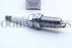 x4 -  Spark Plugoem NGK 90919-01276 DILFR7K9G [3]